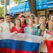 Изображение новости: В День России по Севастополю проехал тематический трамвай-лекторий