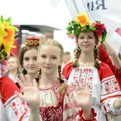 Изображение новости: Многонациональный «Хоровод со Знанием» собрал более 1000 гостей Выставки «Россия»