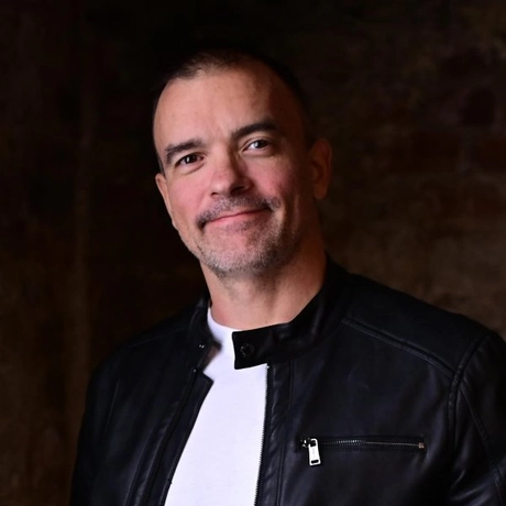 Овчаренко Максим