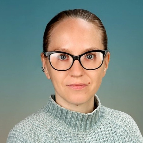 Евстигнеева Стелла