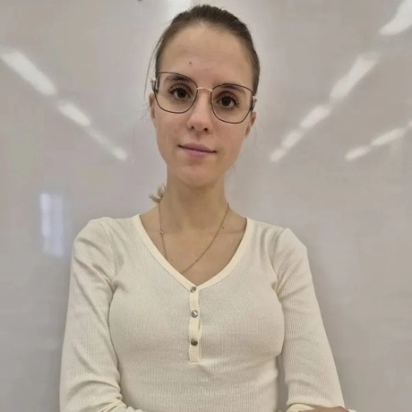 Гладкова Вероника