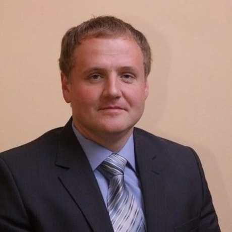 Адамов Михаил