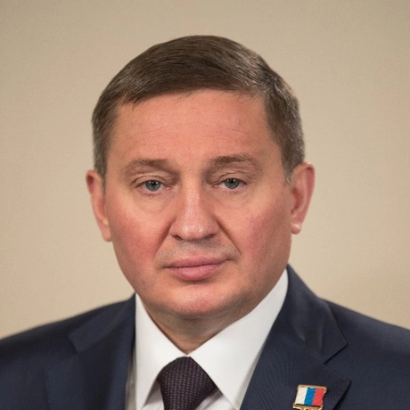 Бочаров Андрей