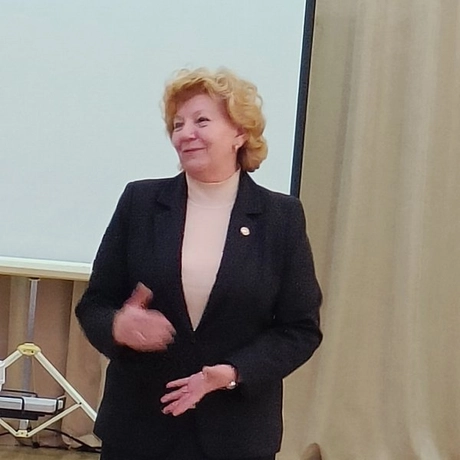 Дворянинова Галина