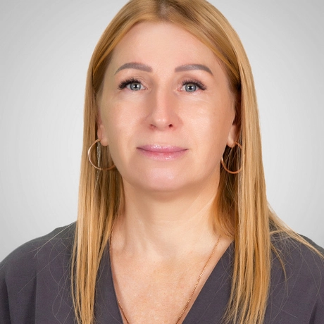 Павлова Лариса