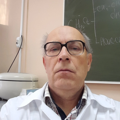 Исхаков Эдуард