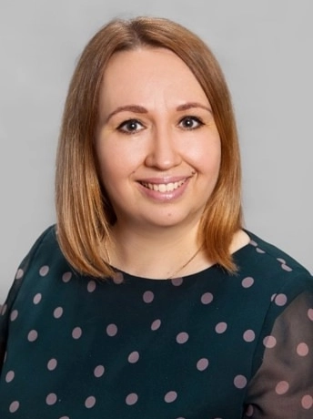 Лапоногова Елена