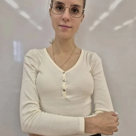 Гладкова Вероника