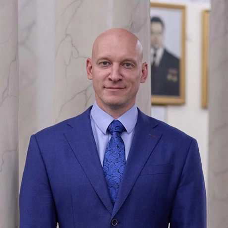 Зиновьев Николай