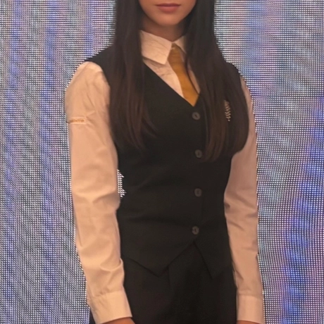 Николаева Елена