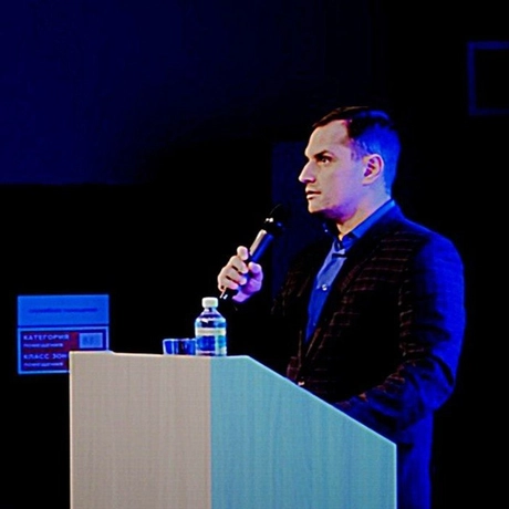 Усов Евгений