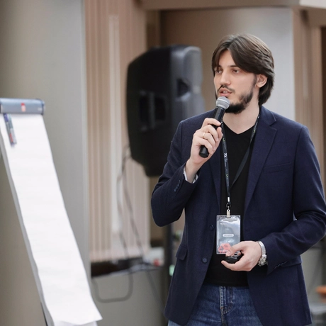 Антипов Игорь