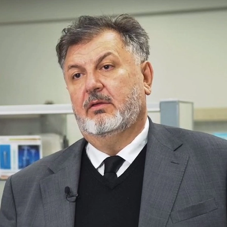 Багдасаров Леонид