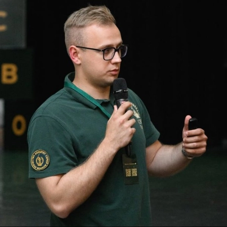 Скорятин Денис