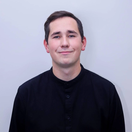 Ахатов Расим