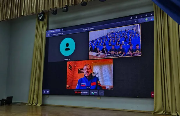 Изображение новости: Российское общество «Знание» в Дагестане организовало онлайн-встречу с летчиком-космонавтом Мусой Манаровым