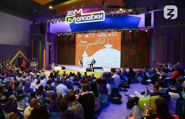 Изображение новости: На Выставке «Россия» в Москве дали старт программе «Лига экскурсоводов»