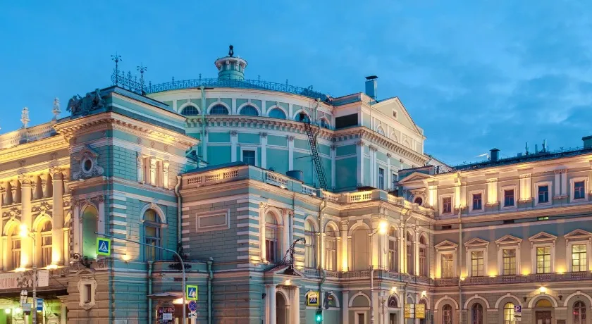 Обложка новости: Российское общество «Знание» открыло для школьников  Мариинский театр